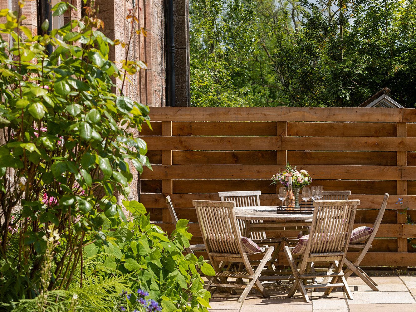 Outdoor Dining Laundry Cottage Outdoor Dining Laundry Cottage Drumlanrig Castle